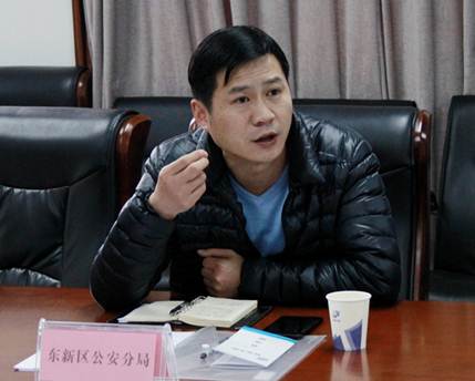 說明: 。。